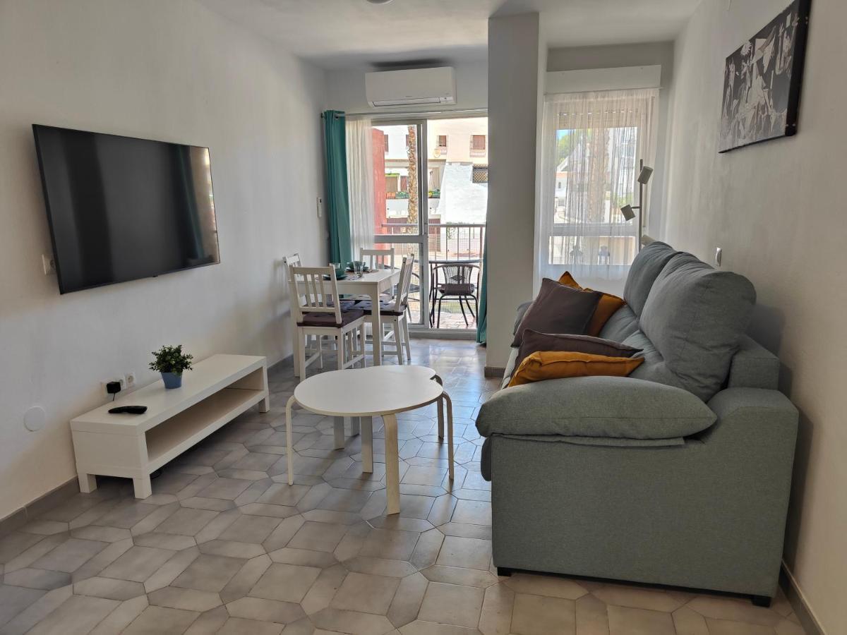 Apartamento Entero, Enormes Piscinas, Terraza Y Playa 베날마데나코스타 외부 사진