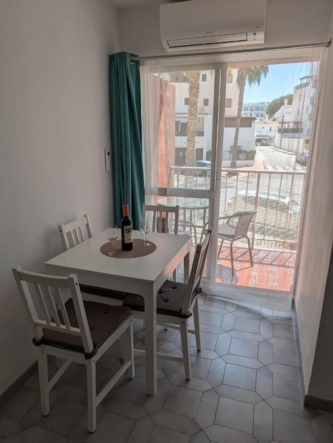 Apartamento Entero, Enormes Piscinas, Terraza Y Playa 베날마데나코스타 외부 사진