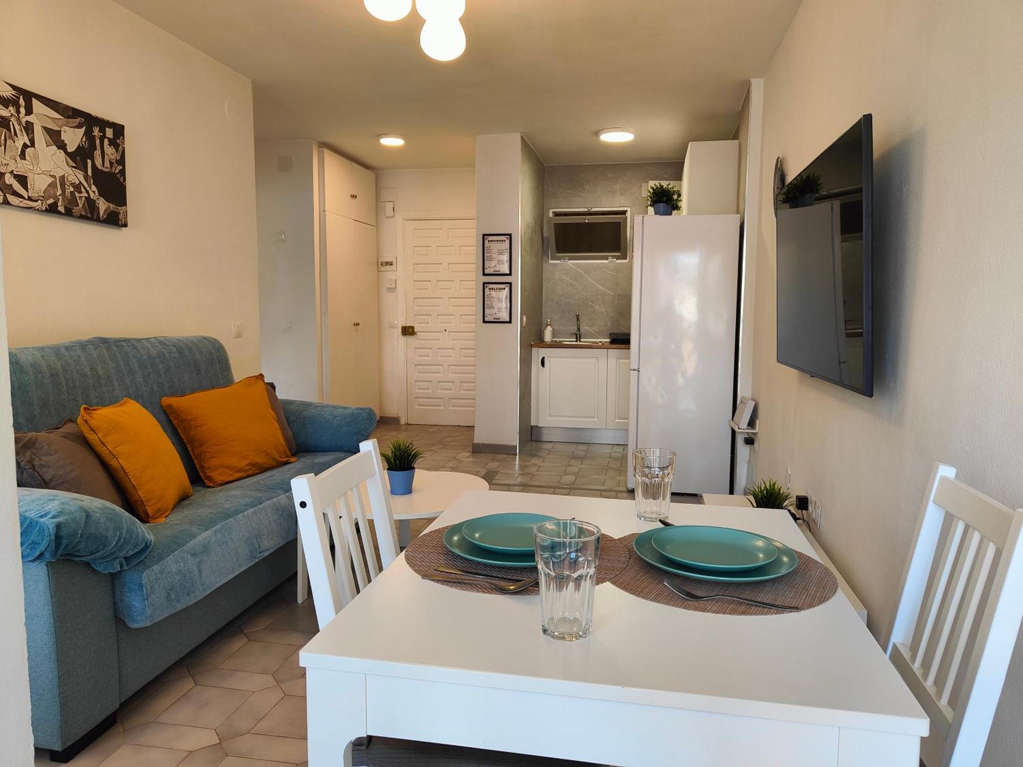 Apartamento Entero, Enormes Piscinas, Terraza Y Playa 베날마데나코스타 외부 사진