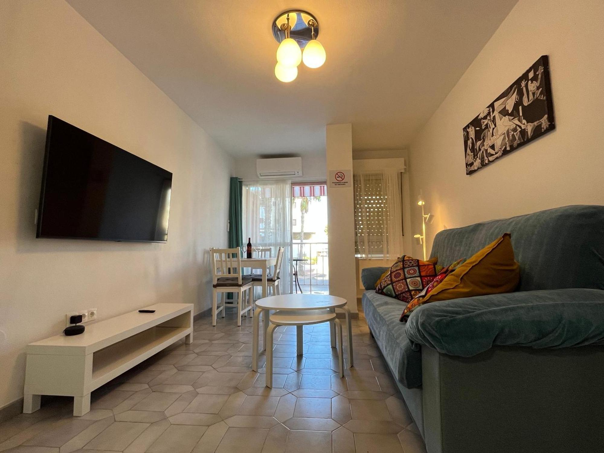 Apartamento Entero, Enormes Piscinas, Terraza Y Playa 베날마데나코스타 외부 사진